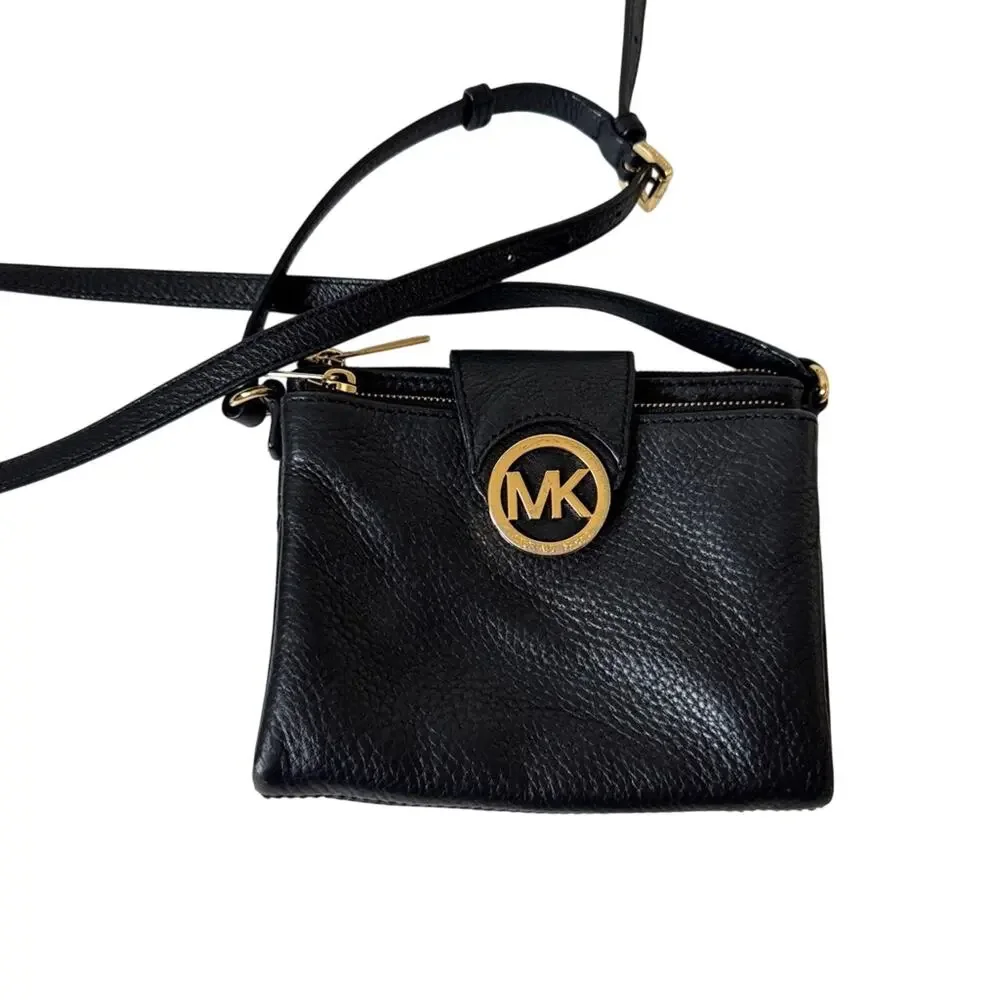 Michael Kors Black Pebbled Leather Crossbody Handbag Purse Bag Gold Tone Classic